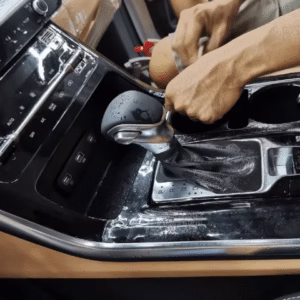 Hình Ảnh Thực Tế Khi Dán PPF Cho Xe Hyundai SantaFe Tại LIMO PRO