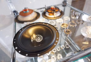 Độ âm thanh xe hơi - Tối ưu trải nghiệm nghe nhạc và lái xe an toàn 10 Độ âm thanh xe hơi - Tối ưu trải nghiệm nghe nhạc và lái xe an toàn