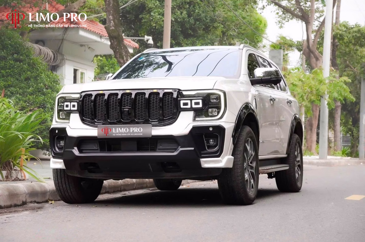 Xe Ford Everest độ đẹp: Bí quyết nâng tầm phong cách và hiệu suất 6 Bodykit Chuyên Dụng – Tạo Dáng Vẻ Cơ Bắp và Mạnh Mẽ