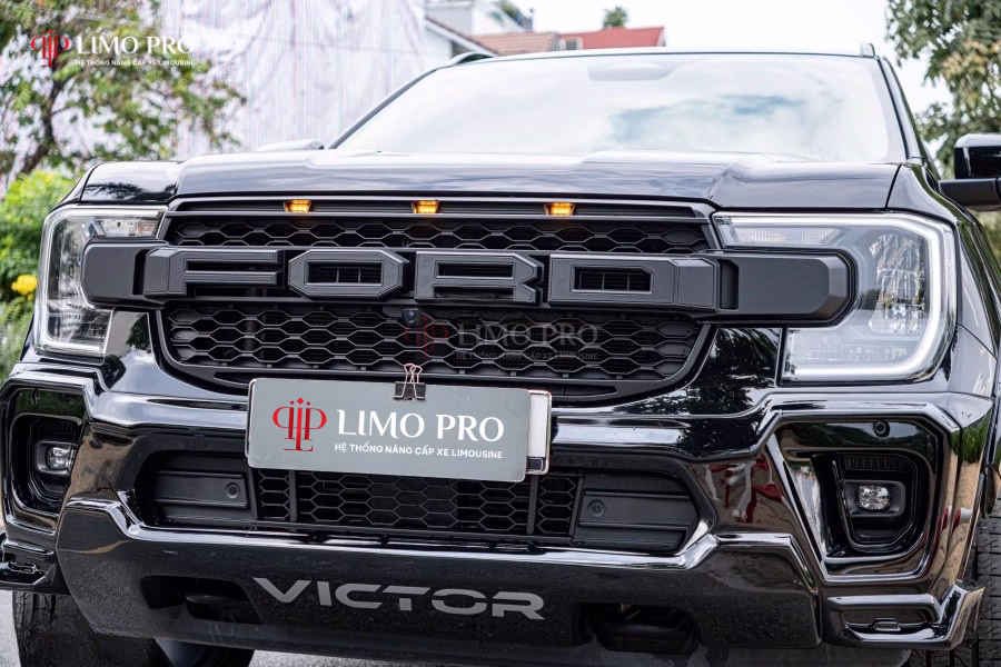 Độ ngoại thất Ford Everest Titanium thể thap