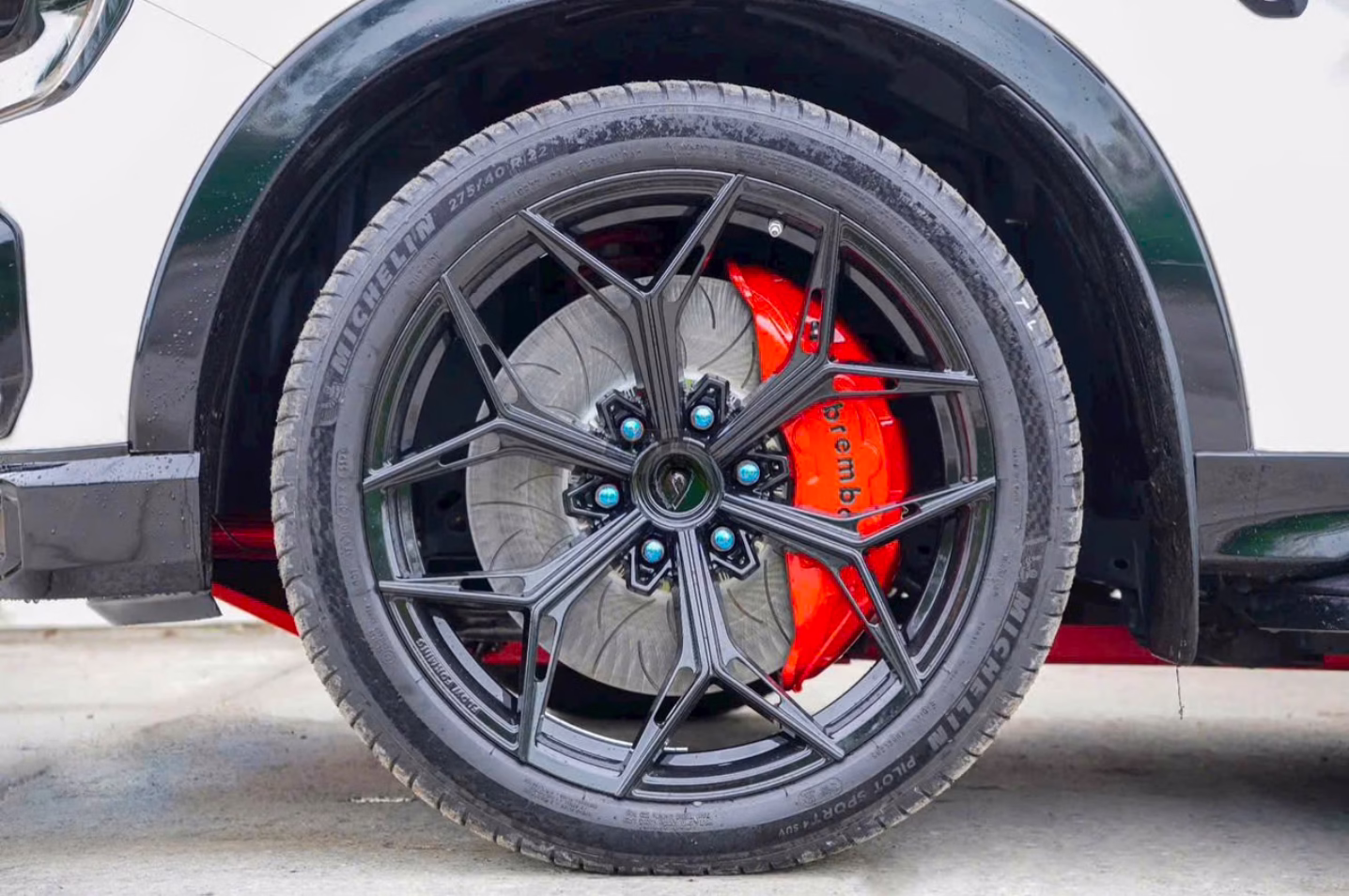 Mâm Kiểu và Ốc kiểu - Độ xe Ford Everest