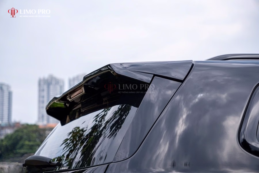 Cánh gió sau ford everest