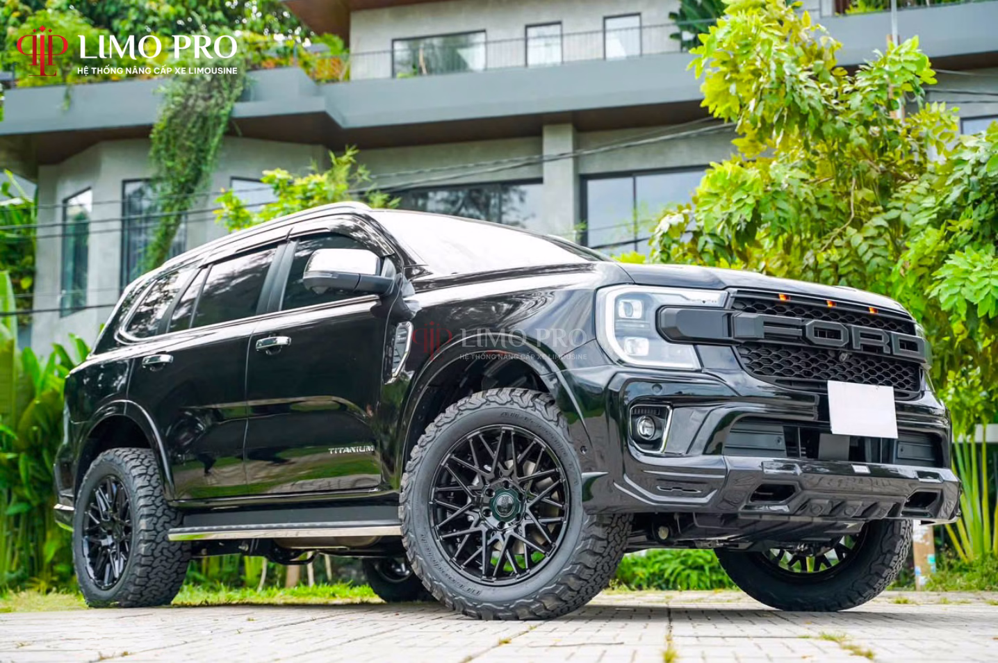 Xe Ford Everest độ đẹp: Bí quyết nâng tầm phong cách và hiệu suất 5 Xe Ford Everest độ đẹp: Bí quyết nâng tầm phong cách và hiệu suất
