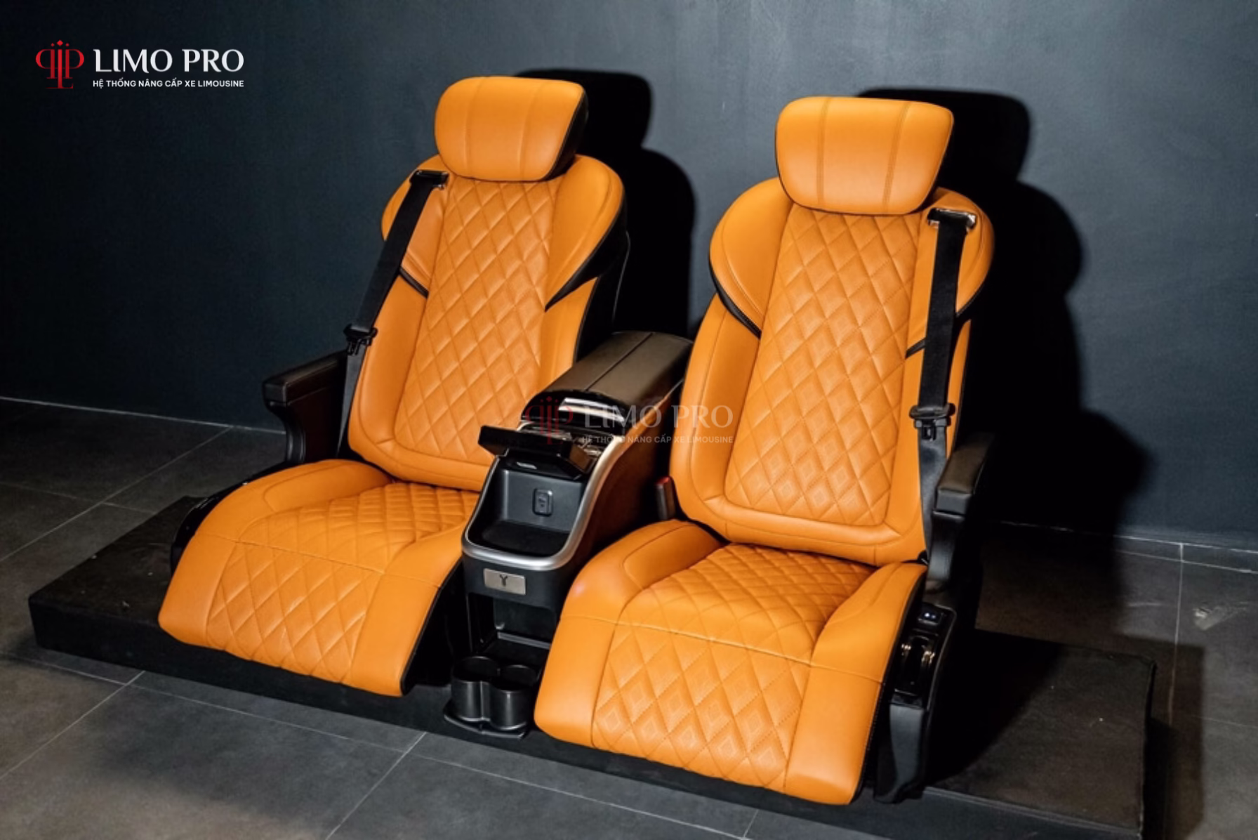 Bọc Ghế Da Nappa hoặc Alcantara – Tinh Hoa Của Sự Êm Ái
