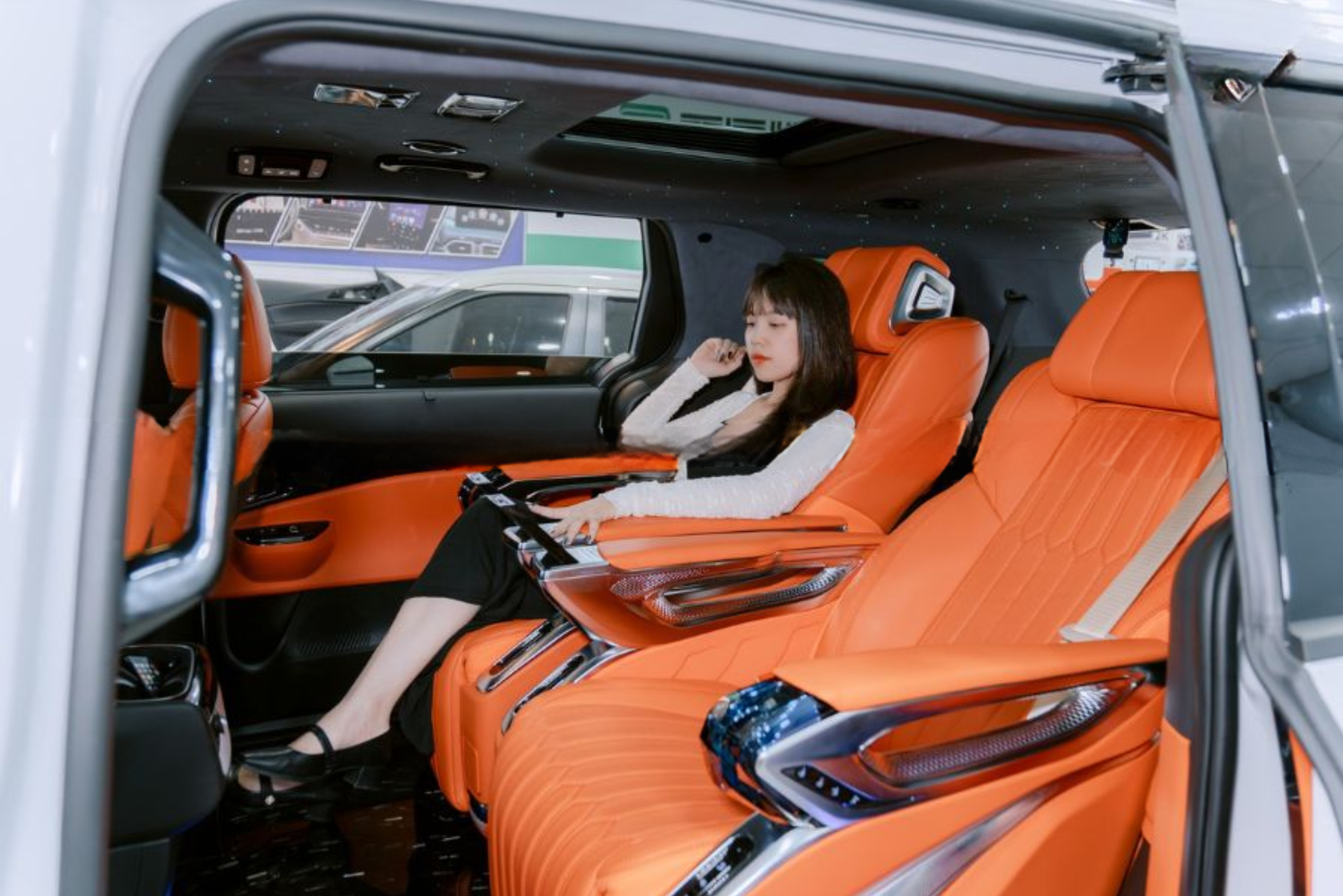 Bcar Auto Center – Trung Tâm Tùy Biến Cá Nhân Hóa (Bespoke)