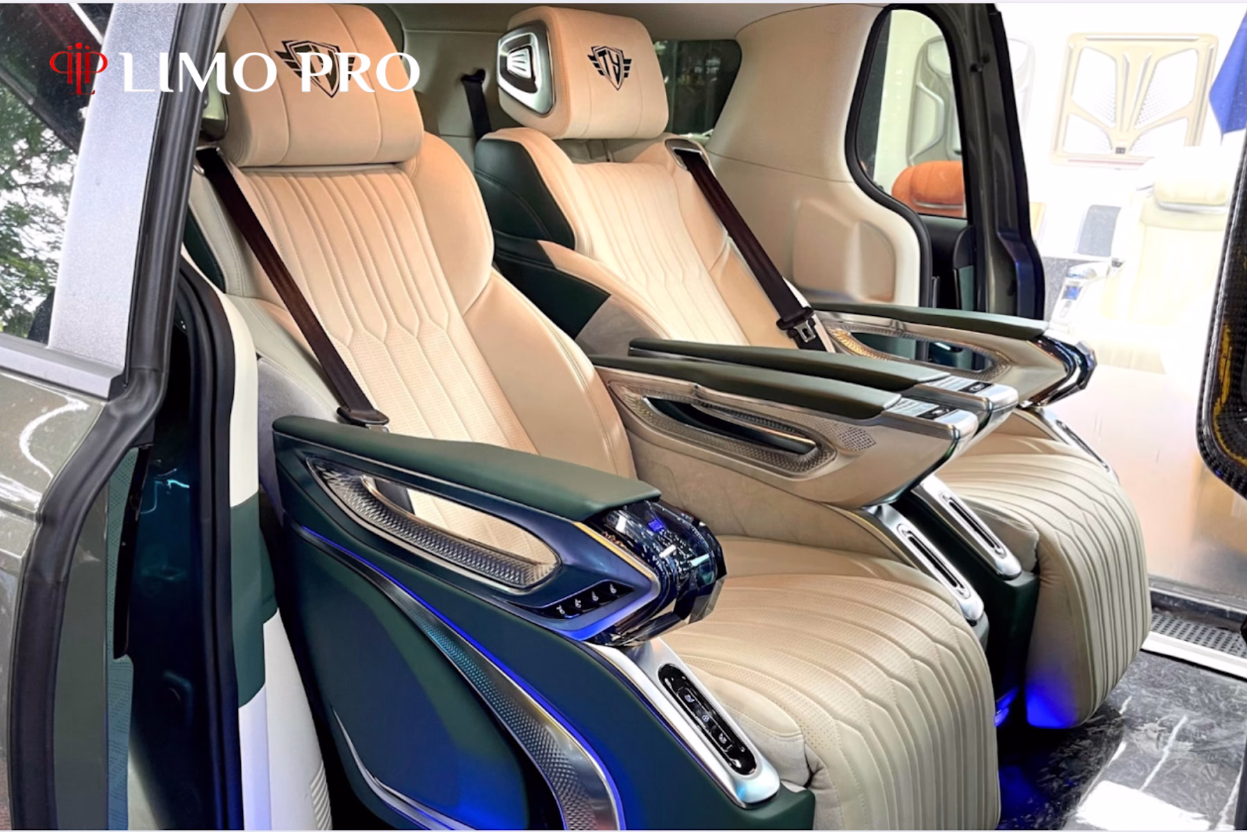 Ghe ngoi massage va dieu chinh dien tu